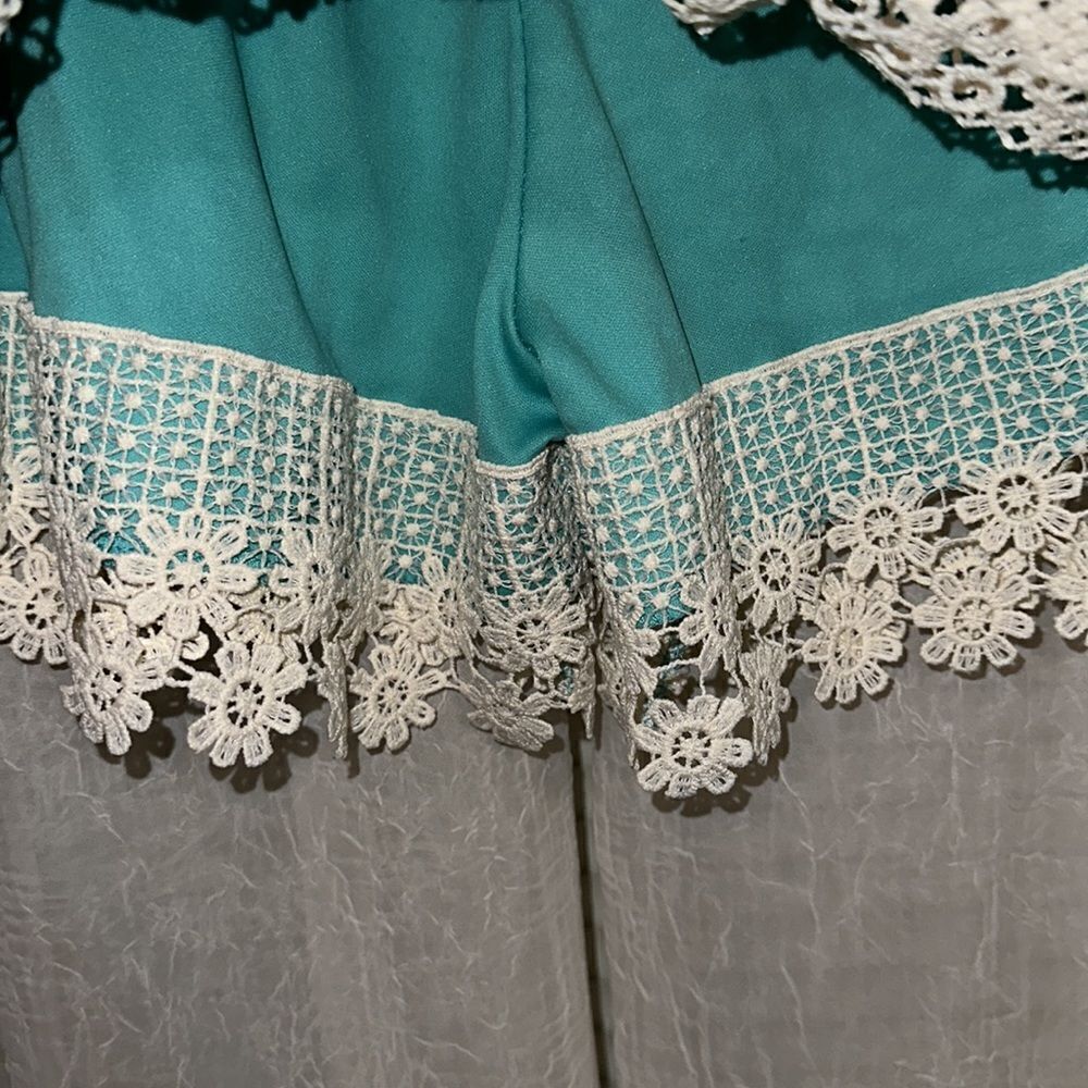 Beauties XL Ivory Teal Lace Skort - Picture 6 of 9